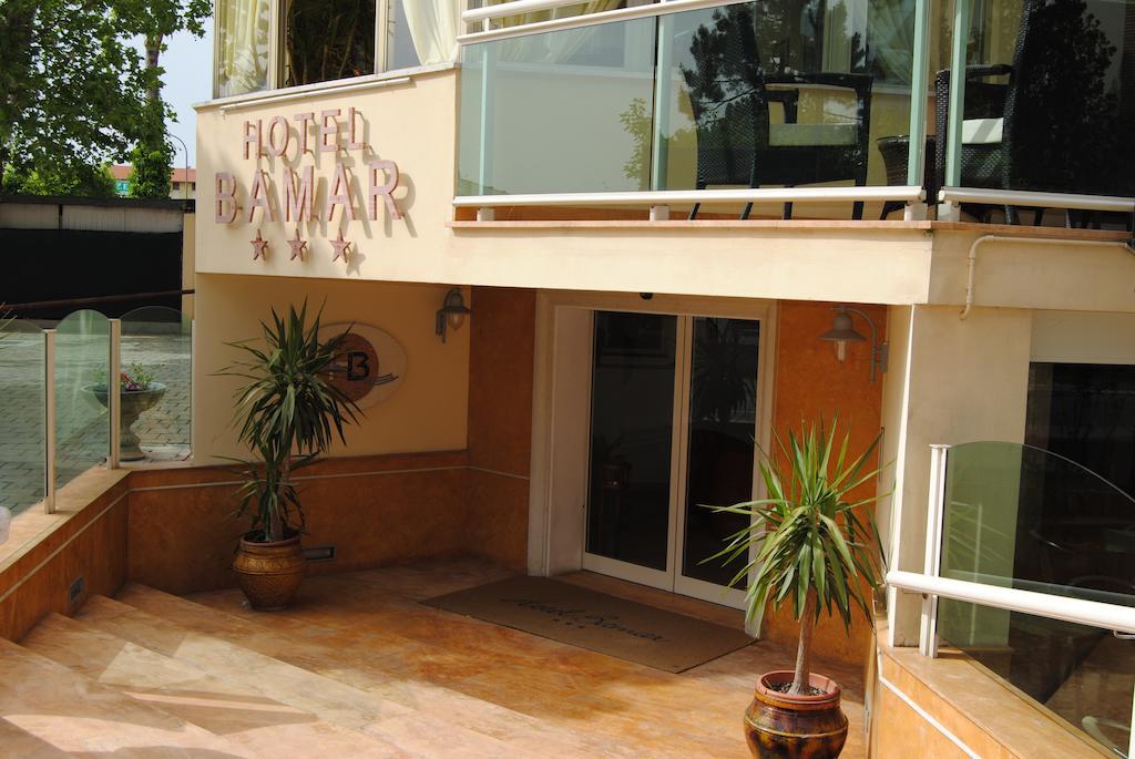 Hotel Bamar Pinarella Exteriér fotografie