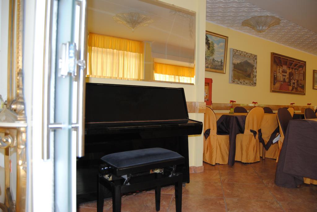 Hotel Bamar Pinarella Exteriér fotografie